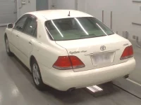 Toyota CROWN лот № 10385 оценка 3.5  с аукциона в Японии 5