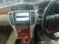 Toyota CROWN лот № 10385 оценка 3.5  с аукциона в Японии 8