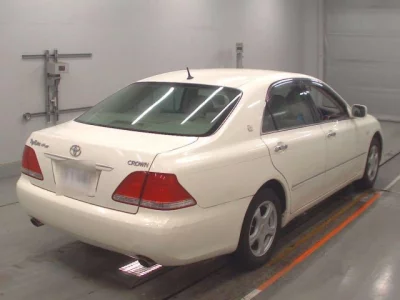 Toyota CROWN  с аукциона в Японии