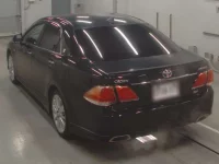 Toyota CROWN лот № 30576 оценка 3.5  с аукциона в Японии 5