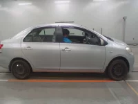 Toyota BELTA лот № 30586 оценка 3.5  с аукциона в Японии 2