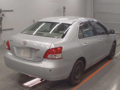 Toyota BELTA  с аукциона в Японии