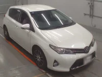 Toyota AURIS лот № 30662 оценка 4  с аукциона в Японии 4