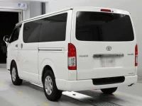 Toyota HIACE VAN лот № 30621 оценка 4  с аукциона в Японии 5