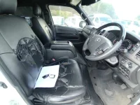 Toyota HIACE VAN лот № 30621 оценка 4  с аукциона в Японии 7