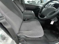 Toyota HIACE VAN лот № 30687 оценка RA  с аукциона в Японии 7