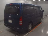 Toyota HIACE VAN лот № 30752 оценка 3  с аукциона в Японии 1