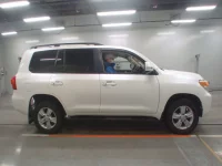 Toyota LAND CRUISER лот № 40150 оценка 3.5  с аукциона в Японии 2
