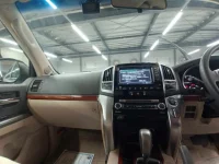 Toyota LAND CRUISER лот № 40150 оценка 3.5  с аукциона в Японии 8