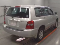 Toyota KLUGER лот № 30711 оценка 4  с аукциона в Японии 1