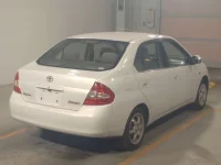 Toyota Prius лот № 9017 оценка R  с аукциона в Японии 1