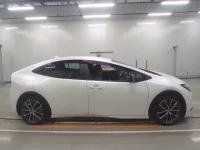 Toyota Prius лот № 36140 оценка 4.5  с аукциона в Японии 2