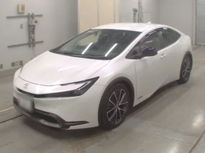Toyota Prius  с аукциона в Японии