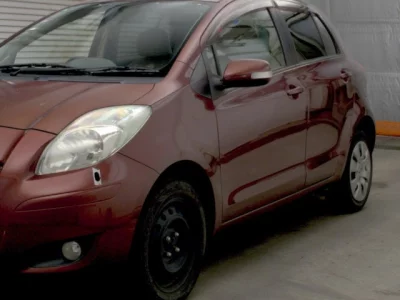 Toyota VITZ  с аукциона в Японии