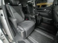 Toyota VELLFIRE лот № 30655 оценка 4  с аукциона в Японии 9