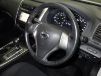 Nissan TEANA лот № 2075 оценка 4  с аукциона в Японии 2