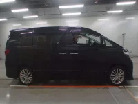 Toyota ALPHARD лот № 30702 оценка 4  с аукциона в Японии 2