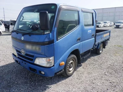 Toyota DYNA  с аукциона в Японии