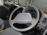 Toyota DYNA лот № 8055 оценка 3  с аукциона в Японии 2