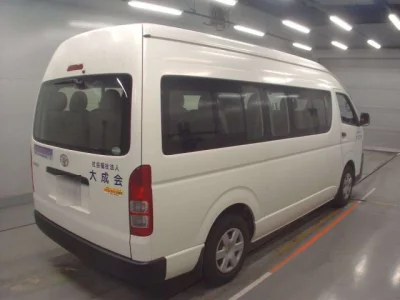 Toyota HIACE  с аукциона в Японии