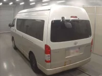 Toyota HIACE лот № 30799 оценка RA  с аукциона в Японии 5
