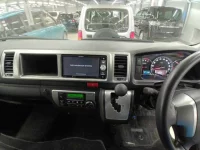 Toyota HIACE лот № 30799 оценка RA  с аукциона в Японии 8