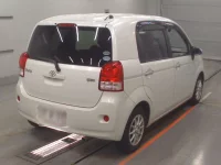 Toyota PORTE лот № 10435 оценка 4  с аукциона в Японии 1