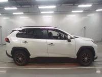 Toyota RAV4 лот № 30801 оценка 4  с аукциона в Японии 2