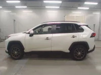 Toyota RAV4 лот № 30801 оценка 4  с аукциона в Японии 3