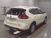 Nissan X-TRAIL лот № 30797 оценка 4  с аукциона в Японии 1