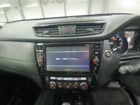 Nissan X-TRAIL лот № 30797 оценка 4  с аукциона в Японии 8