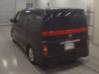 Nissan ELGRAND лот № 30814 оценка 2  с аукциона в Японии 5