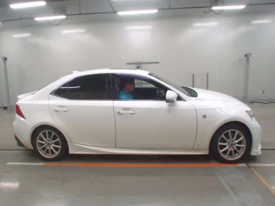 Lexus IS  с аукциона в Японии