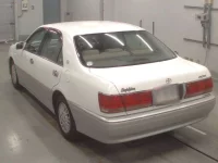 Toyota CROWN лот № 30765 оценка 4  с аукциона в Японии 5
