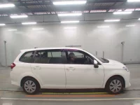 Toyota COROLLA FIELDER лот № 30767 оценка 4.5  с аукциона в Японии 2