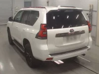 Toyota LAND CRUISER PRADO лот № 30769 оценка 4  с аукциона в Японии 5