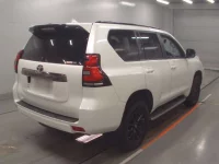 Toyota LAND CRUISER PRADO лот № 30769 оценка 4  с аукциона в Японии 1
