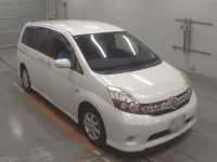 Toyota ISIS лот № 10444 оценка 3.5  с аукциона в Японии 4