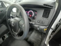 Toyota ISIS лот № 10444 оценка 3.5  с аукциона в Японии 6