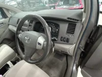 Toyota ISIS лот № 30832 оценка 3.5  с аукциона в Японии 6