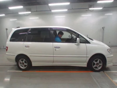 Nissan PRESAGE  с аукциона в Японии