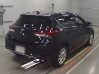 Toyota AURIS лот № 30989 оценка 4  с аукциона в Японии 1