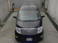 Nissan ELGRAND лот № 2148 оценка 3.5  с аукциона в Японии 5