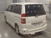 Toyota NOAH лот № 10552 оценка 3.5  с аукциона в Японии 5