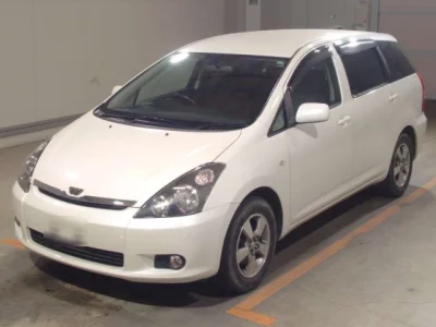 Toyota WISH  с аукциона в Японии
