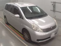 Toyota ISIS лот № 10549 оценка 3.5  с аукциона в Японии 4