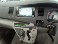 Toyota ISIS лот № 10549 оценка 3.5  с аукциона в Японии 8