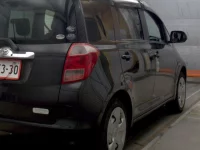 Toyota RACTIS лот № 2133 оценка 3.5  с аукциона в Японии 4