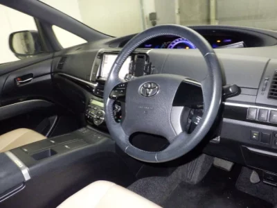 Toyota ESTIMA HYBRID