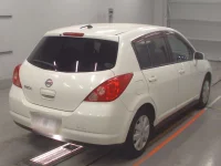 Nissan TIIDA лот № 10573 оценка 4  с аукциона в Японии 1